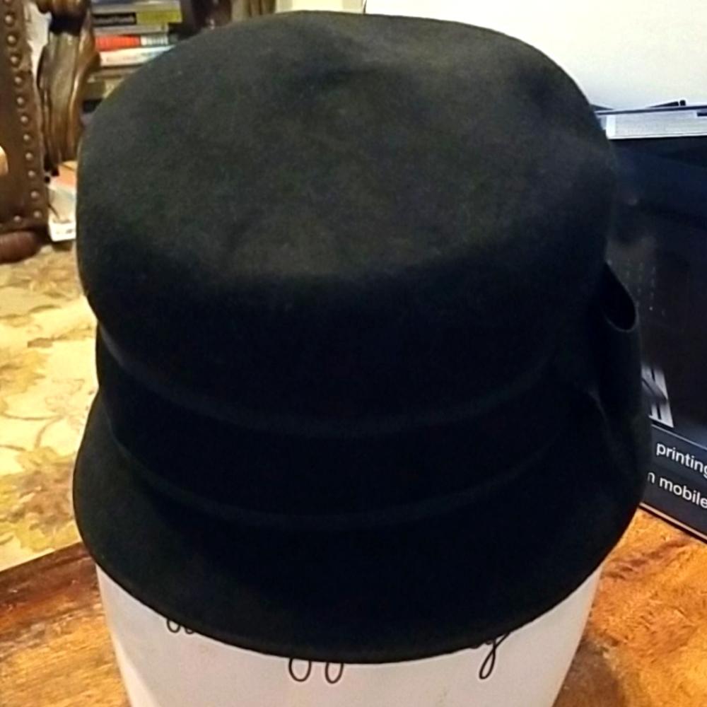 Vintage Little Black Hat
